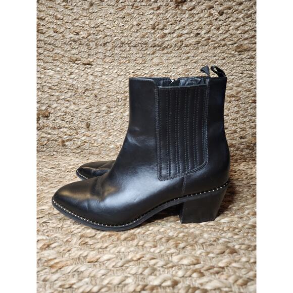 Deltan Womens Black Leather Ankle Boots Shoes 9.5 M Zip-Up Biker - Picture 2 of 11